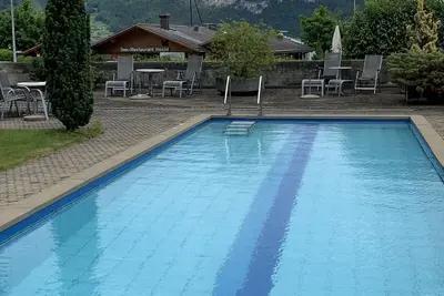 Image de Modern 4-room apartment with lake and mountain views