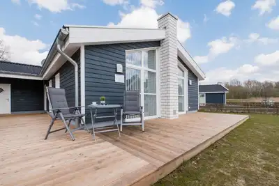 Image de Modern, light-flooded vacation home with garden, wellness and Wlan