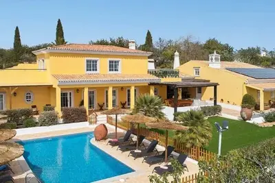 Image de Villa Faustine, huge lawn, sea view, kid play area