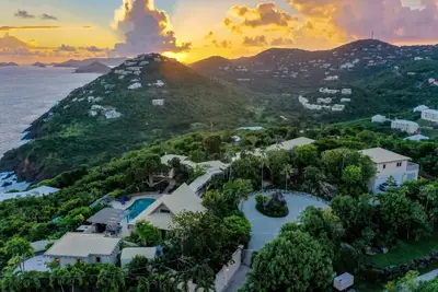 Image de Luxurious Private Villa - Yellowbird