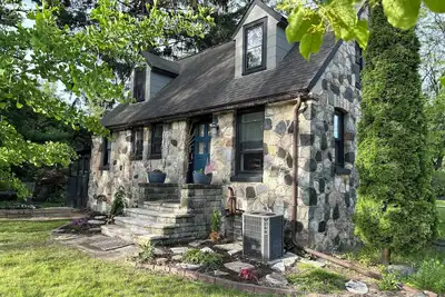 Image de Perfectly Furnished Peaceful & Cozy, 30+ stay, Sleeps 6. Utilities included