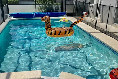 Image de Orlando Poolside Escape Near the Parks!