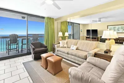 Image de 1br Gulf-front Destin condo with balcony, and beach access