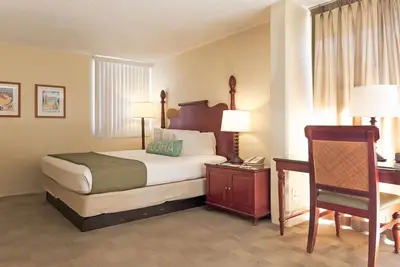 Image de Better Choice for your Vacation! Outdoor Pool, Short Walk to Fort DeRussy Beach