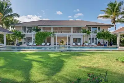 Image de Oceanfront Golf Course Estate w Infinity Pool + Guest House at Puntacana Resort