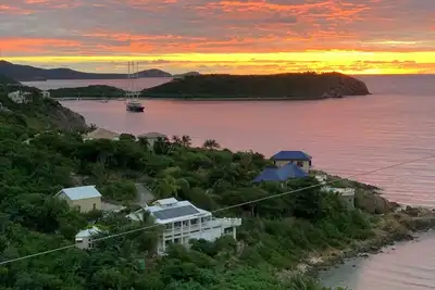 Image de Breezy Hilltop, Hart Bay View, only minutes from town