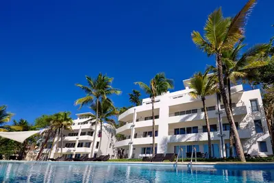 Image de Fully-equipped apartment in beachfront residence, near everything