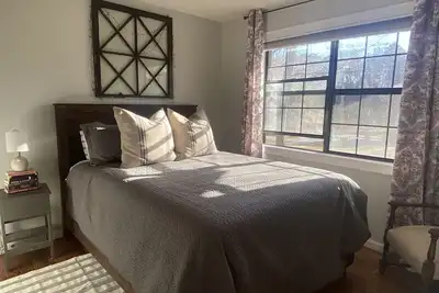 Image de Walk to the University, trails, the village