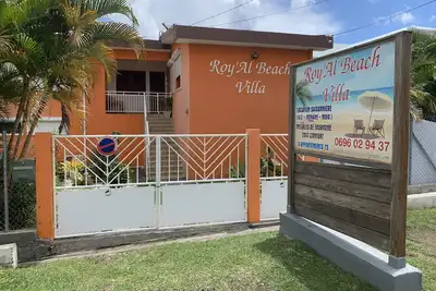 Image de Roy'Al Beach Holidays, Etage Manguier, à 3 min de la plage