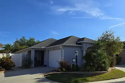 Image de Your Dream Oasis Awaits-Rent this Charming 3 Bedroom Courtyard Villa