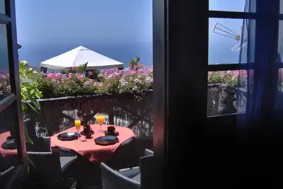 Image de Vacation apartment with private balcony and sea view