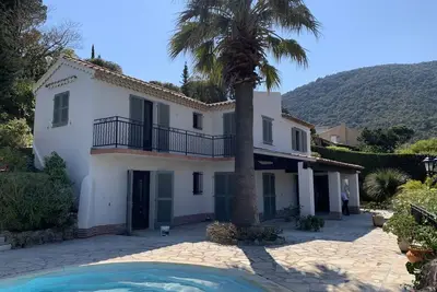 Image de Villa 4 Ch 3 sdb 8 Couch 162 m2