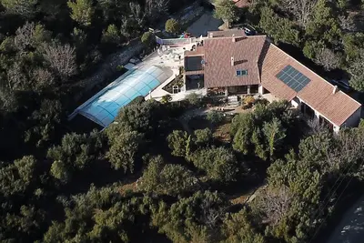 Image de Totally private 8 adults plus 2 children luxe villa with heated swimming pool
