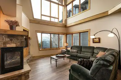 Image de Condo w/fireplaces, A/C- Marina Cay Estates Bigfork Bay