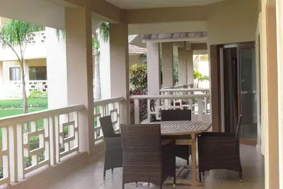 Image de Fully-furnished 2bd condo on Kite beach