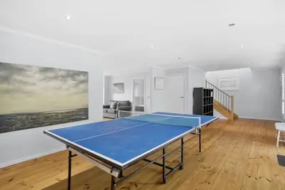 Image de Torquay Central - walking distance to beach, shops & restaurants. Sleeps 10
