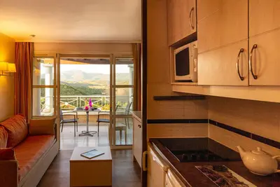 Image de Studio cosy à Cap Esterel avec terrasse au cœur du village