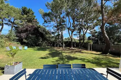 Image de Maison familiale sur son grand terrain en bord de mer