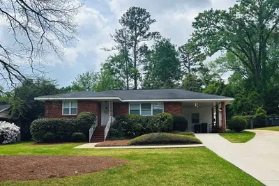 Image de Persimmon Paradise - 0. 8 miles to Masters