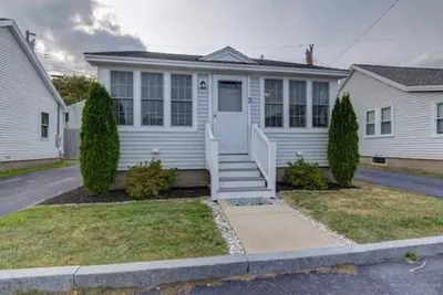 Image de 2 Bedroom Condo steps to beautiful Wells Beach! ! !