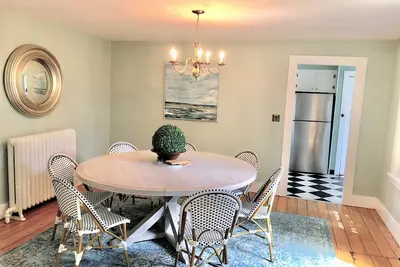 Image de Classic Mystic Retreat Walking Distance to Downtown