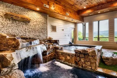 Image de Mtn Lodge • Indoor Pool & Hot Tub + Fire Pit