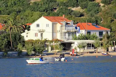 Image de Appartement de deux chambres prés de la plage Slano, Dubrovnik (A-8737-b)