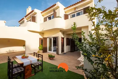 Image de #015 Buganvilia by Home Holidays