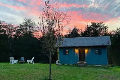 Image de Rare Find: Private Animal Sanctuary & Tiny Cottage