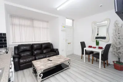 Image de 1 Bed, Sleeps 4-Supérieure-Appartement-Salle de bain privée séparée