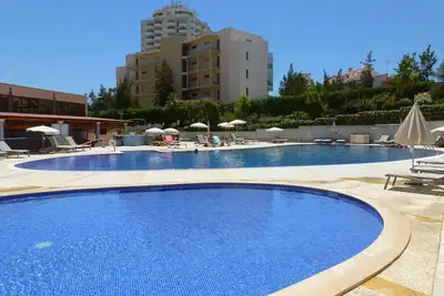 Image de Excellent T1 tout confort à 350 m de  \"Praia Da Rocha\" - Portimao.