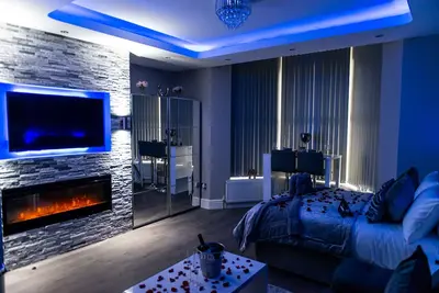 Image de Appartement-de Luxe-Douche-Deluxe Apartment Suite