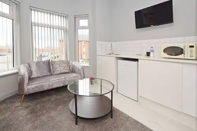 Image de Supérieure-Studio-Salle de bain et douche-With Tv