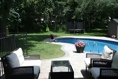 Image de 5 Br Large Family Home. Big yard, Pool!