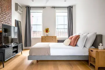 Image de Smart SoHo Studio near the subway, by Blueground