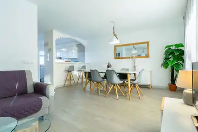 Image de V005 - Cargols de Mar 5, Casa en residencia privada con piscina delante de la playa.