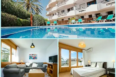 Image de V003 - Cargols de Mar 3, Casa en residencia privada con piscina delante de la playa.