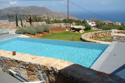 Image de Maisonette with magnificent views of the Aegean Sea and shared swimming pool