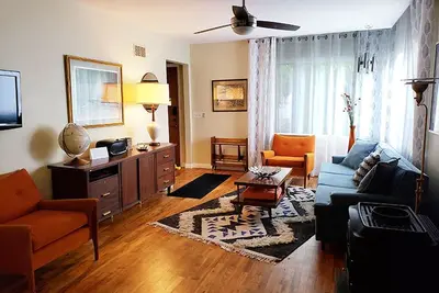 Image de The Custer House, c. 1952 - Fully Furnished - All Inclusive - Pet Friendly