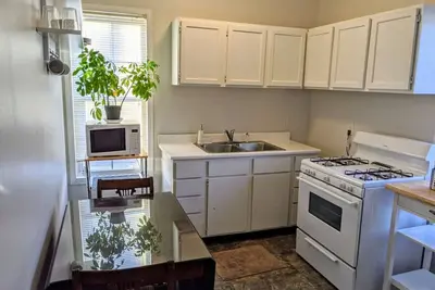 Image de Moline 1 Br Near TaxSlayer and Downtown