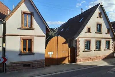 Image de historical ambience for living in the Palatinate house-yard construction