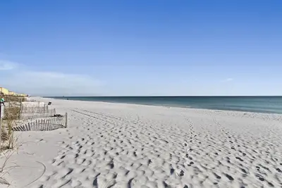 Image de Sandpiper Cove unit 1148, Gulf Front  3 night min