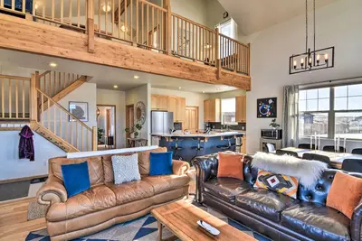 Image de 503 Mountain Loft w/ Views: 1 Mi to Dwtn Fairplay!