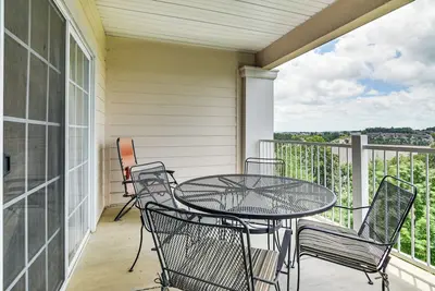 Image de Branson Condo w/ Pool Access & Views, 3 Mi Dtwn!
