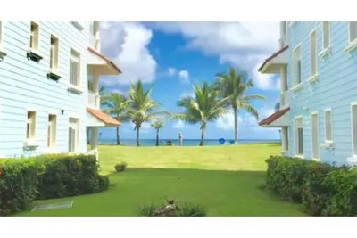 Image de Ocean view luxury condo steps from the beach