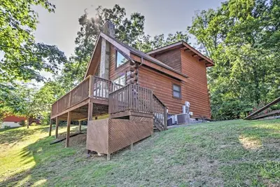 Image de \"Shine Ridge\"-Cabin w/ Views, hot tub and mins to Attractions