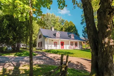Image de Maison Bilodeau Éthier - 5 chambres - 13 personnes