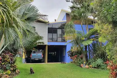 Image de Margaritaville Unique tropical surf/fishing beach retreat. Pet/Family friendly!