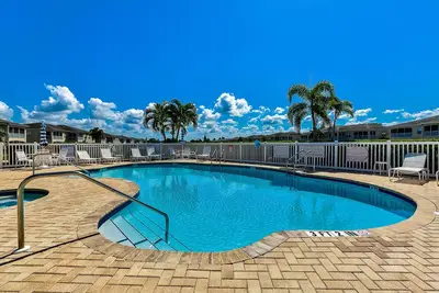 Image de Gorgeous Gulf-inspired Condo in resort-like gated community minutes from beaches
