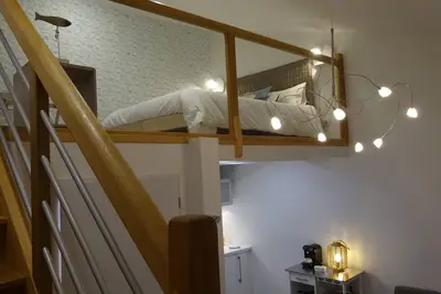 Appartement avec mezzanine, climatisé